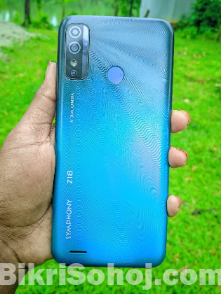 Symphony Z18